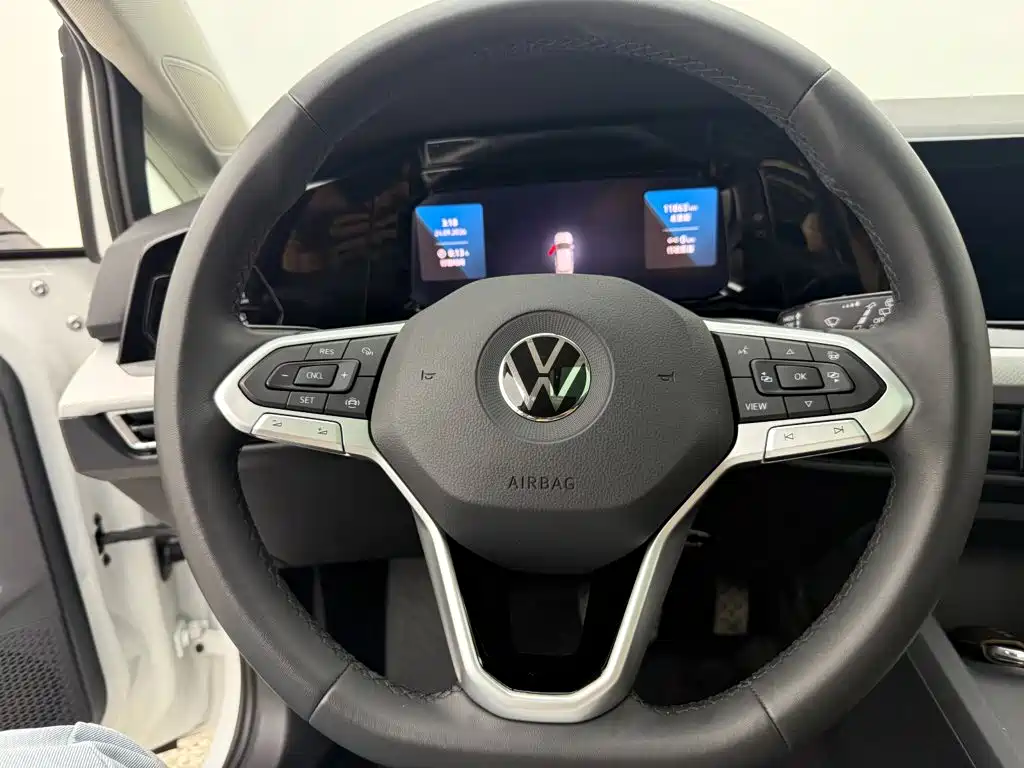 Volkswagen Golf — миниатюра 12