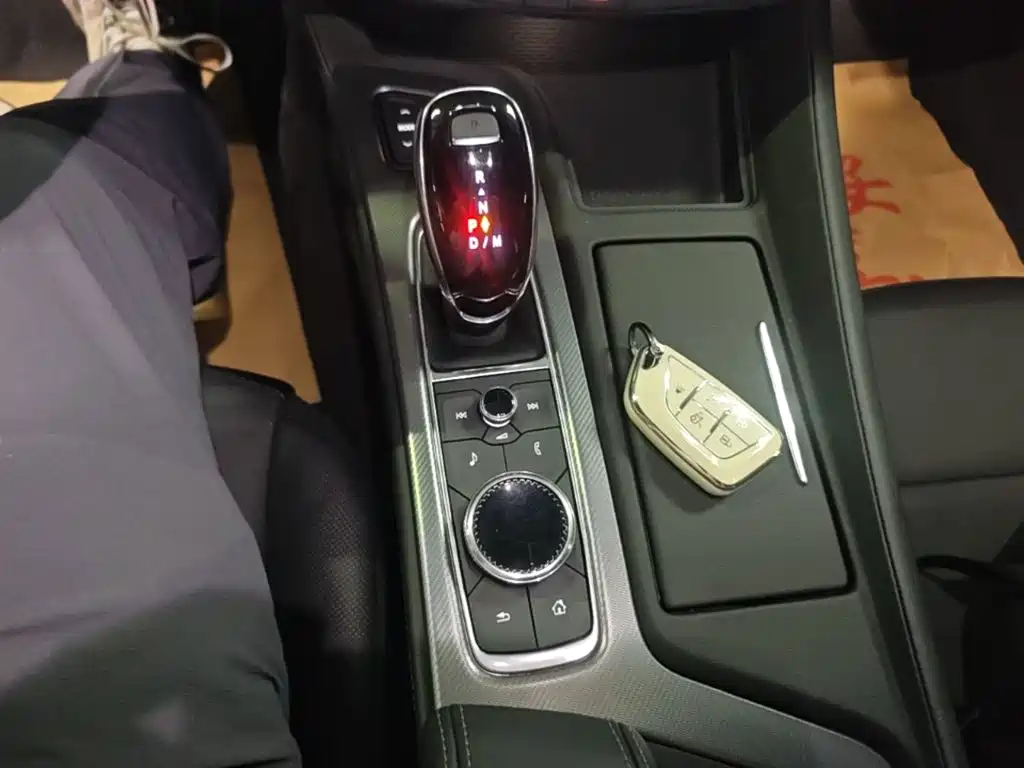 Cadillac CT5 — миниатюра 14