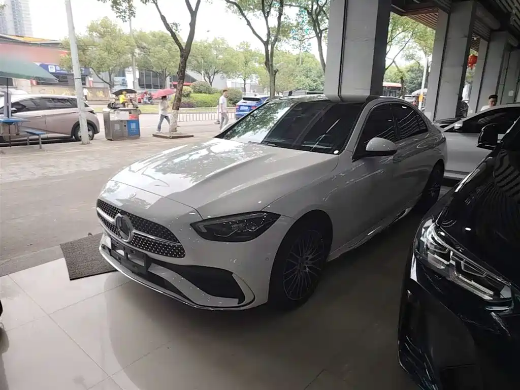 Mercedes-Benz C-Class 2023
