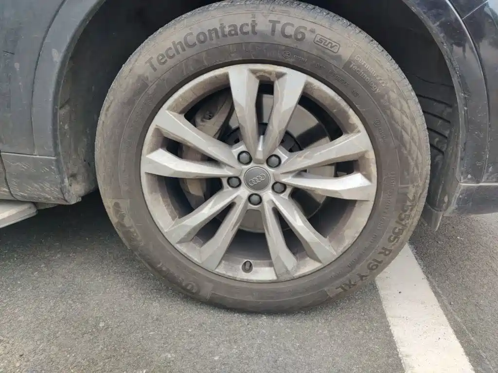 Audi Q7 — миниатюра 24