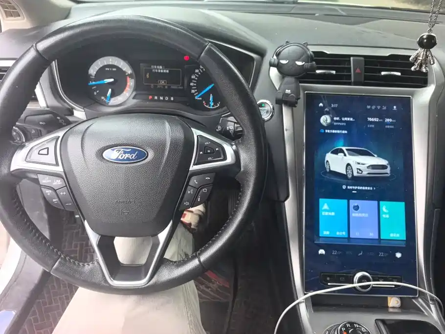 Ford Mondeo — миниатюра 12