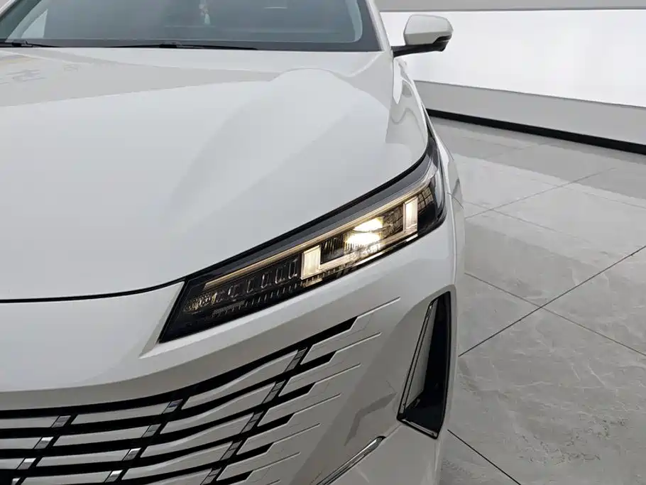 Changan Eado 2025 1.5T 500Bar Luxury