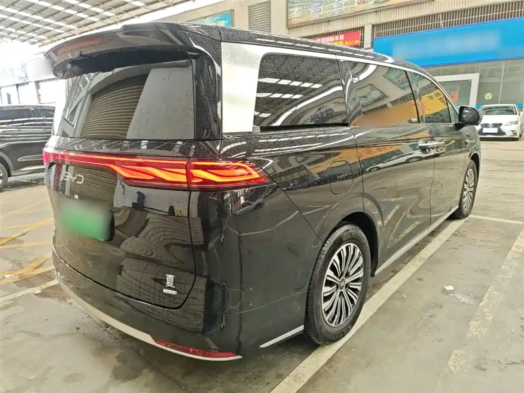BYD Xia 2025 DM-i 1.5T 180km