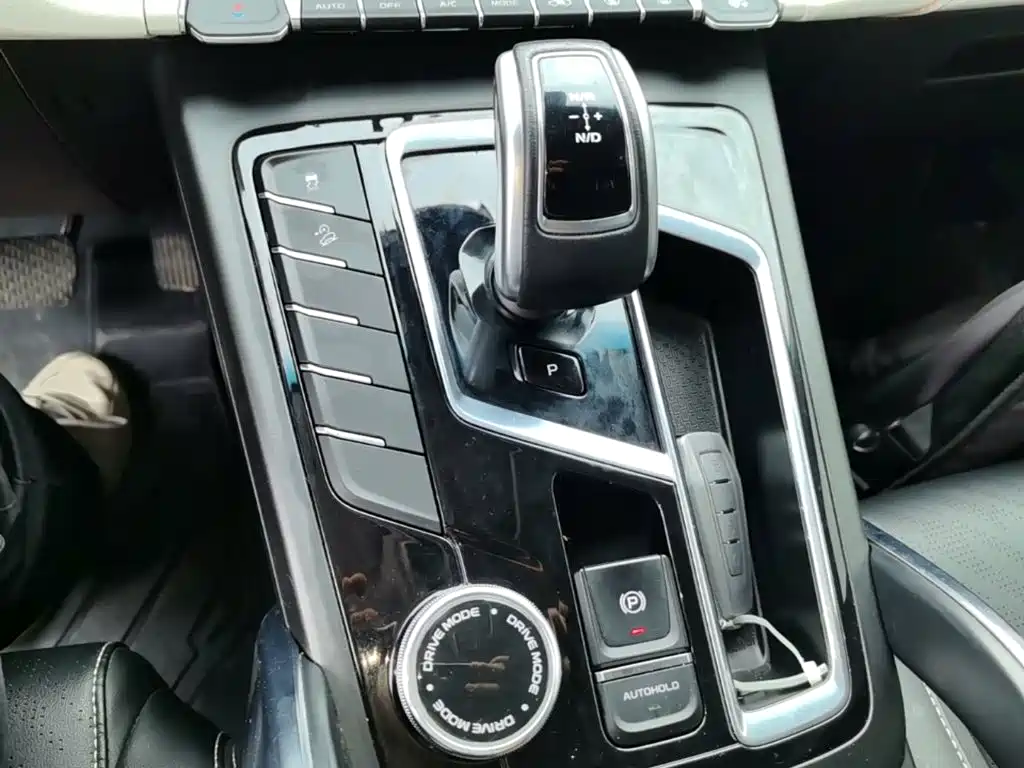 Geely Boyue — миниатюра 14