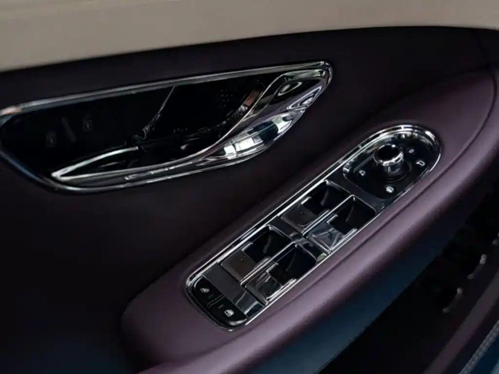 Bentley Continental PHEV — миниатюра 15