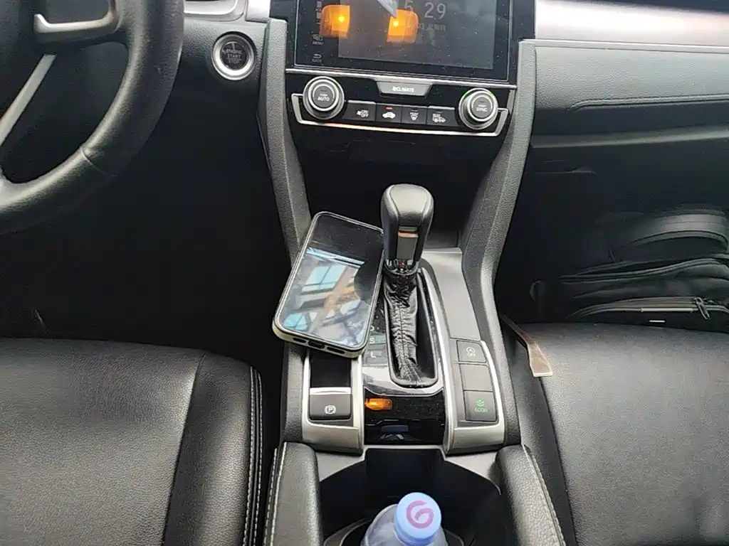 Honda Civic — миниатюра 14