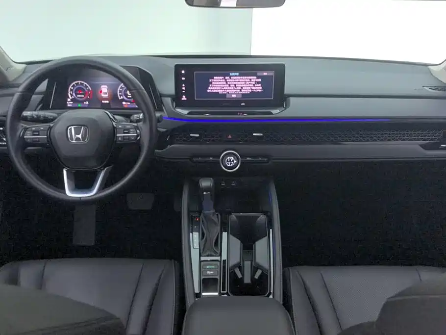 Honda Accord — миниатюра 12