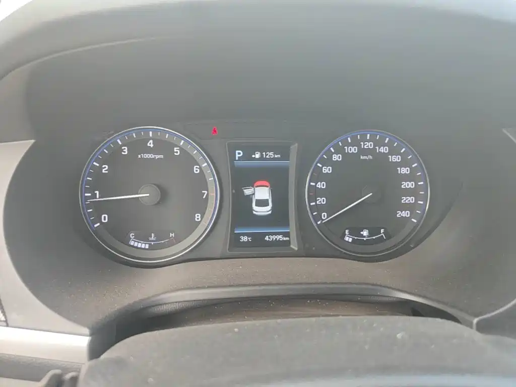 Hyundai Mistra — миниатюра 12