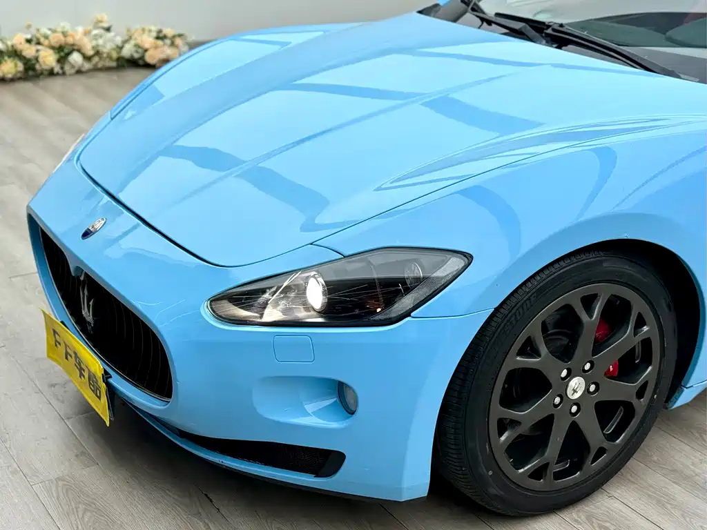 Maserati GranTurismo 2013 4.2L V8