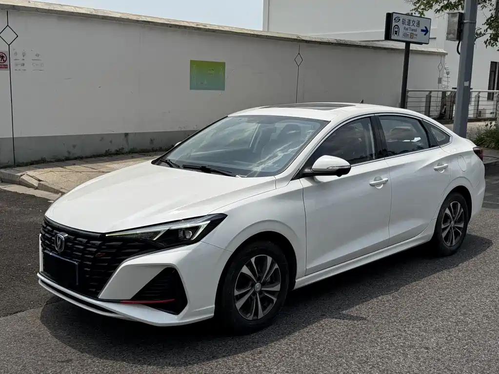 2023 Changan Eado - zdjęcie 1 z 16