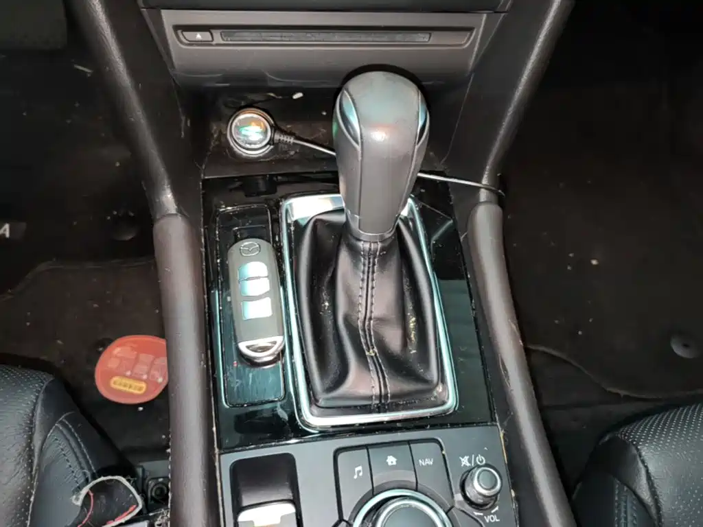 Mazda 3 Axela — миниатюра 14