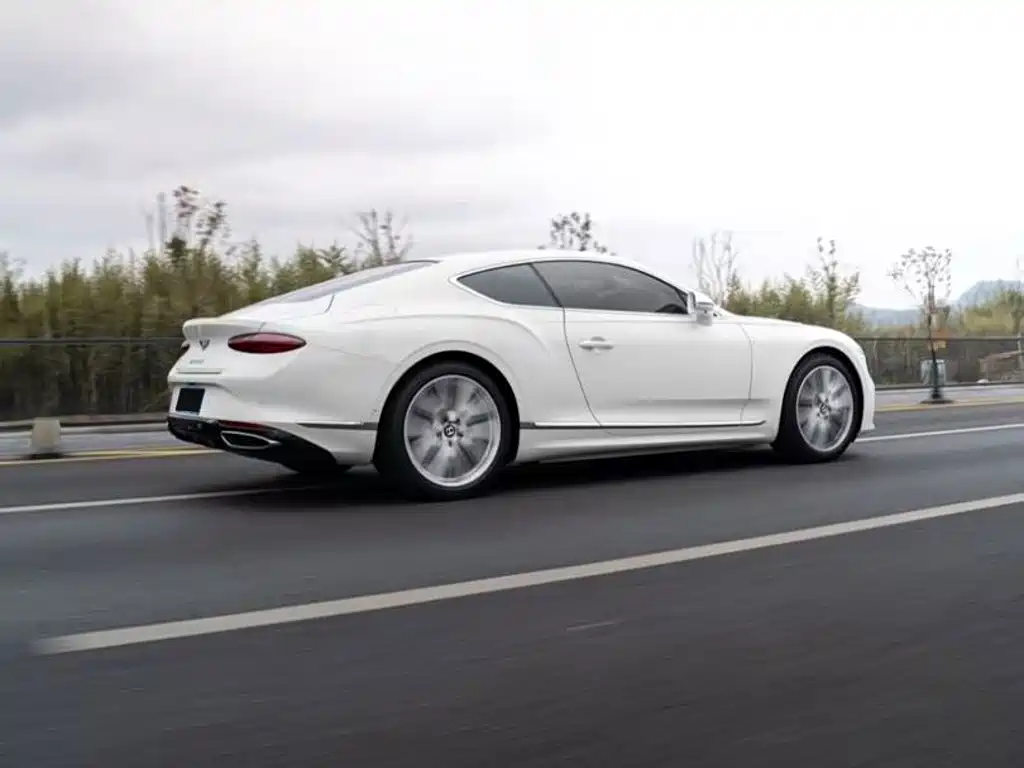 Bentley Continental PHEV — миниатюра 6