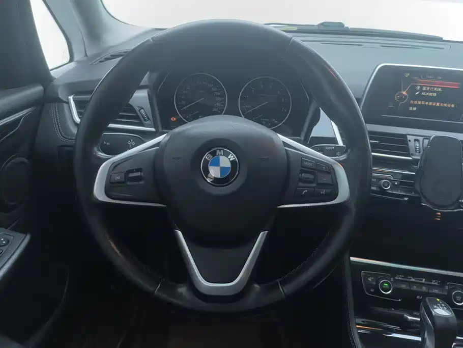 BMW 2 Series Active Tourer — миниатюра 15