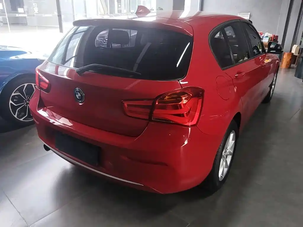 BMW 1 Series (Import) — миниатюра 7