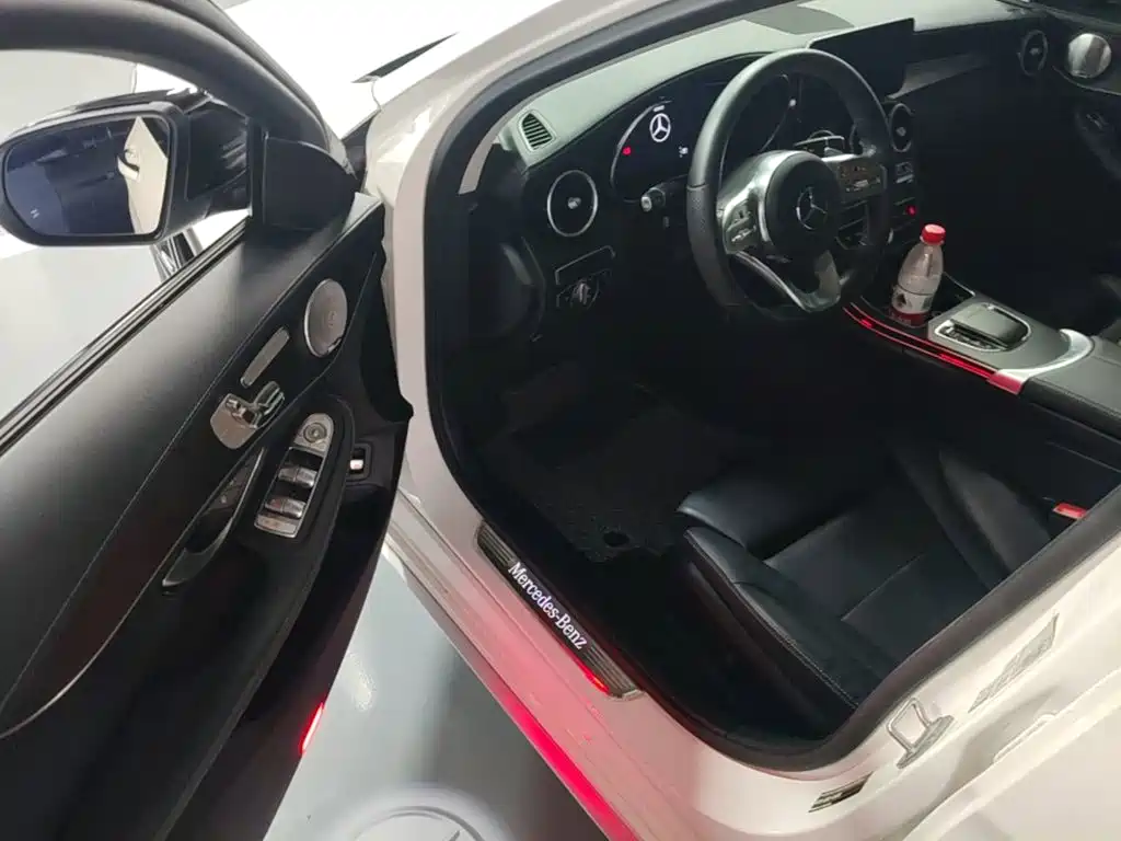 Mercedes-Benz C-Class — миниатюра 16
