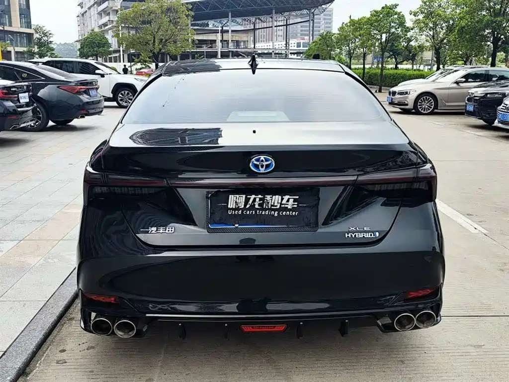 Toyota Avalon — миниатюра 8