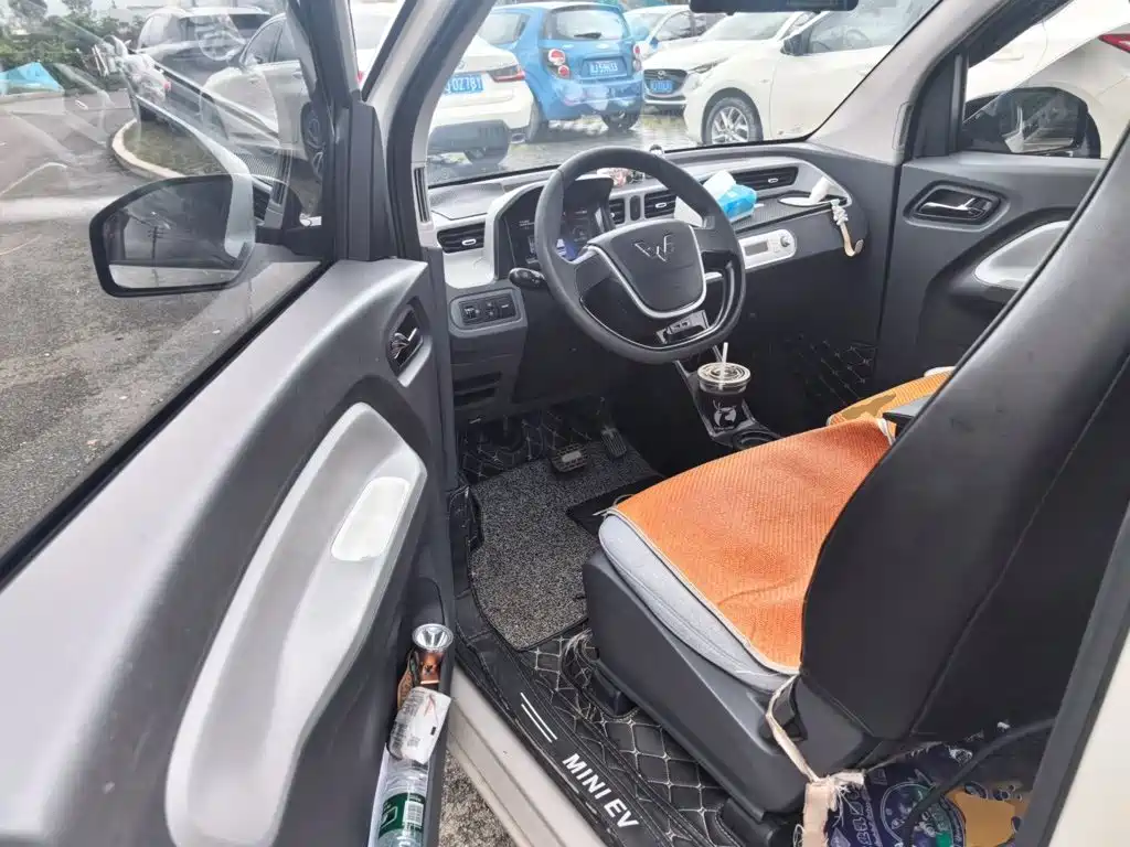 Wuling MINIEV — миниатюра 12
