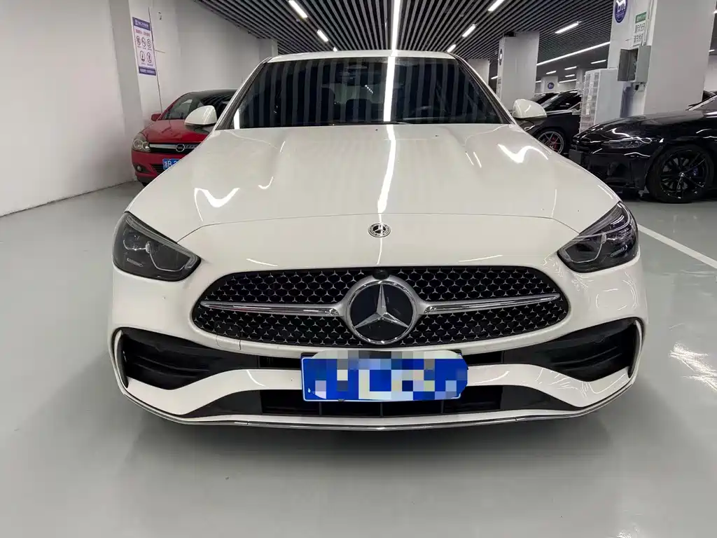 Mercedes-Benz C-Class — миниатюра 2