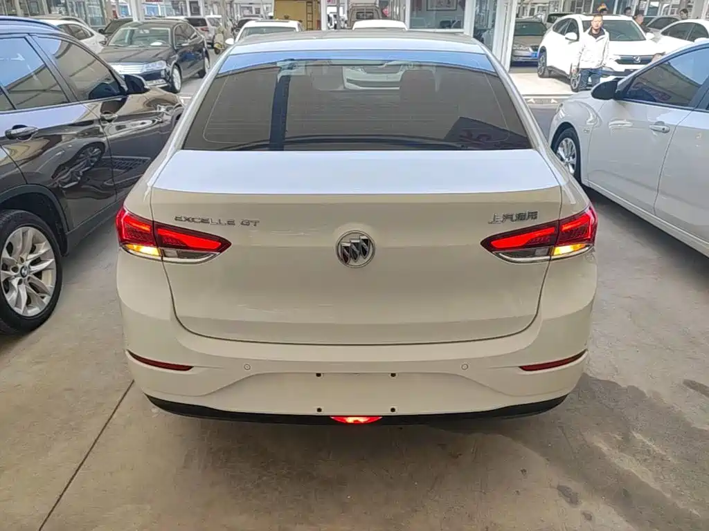 Buick Excelle — миниатюра 6