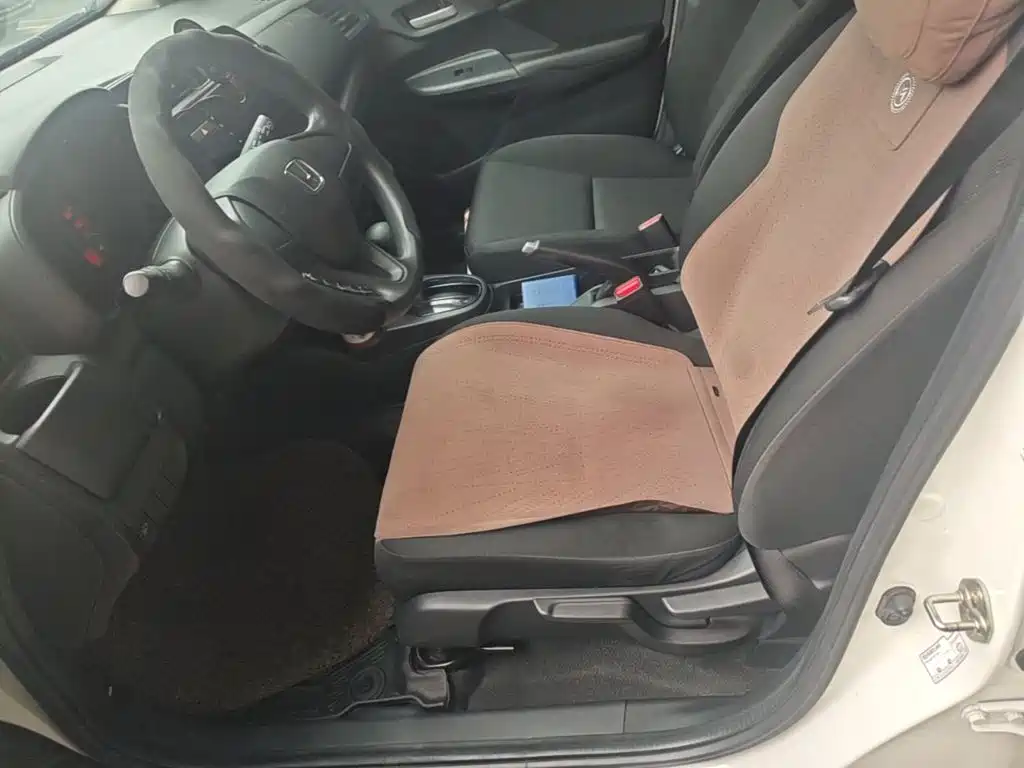 Honda Fit — миниатюра 15