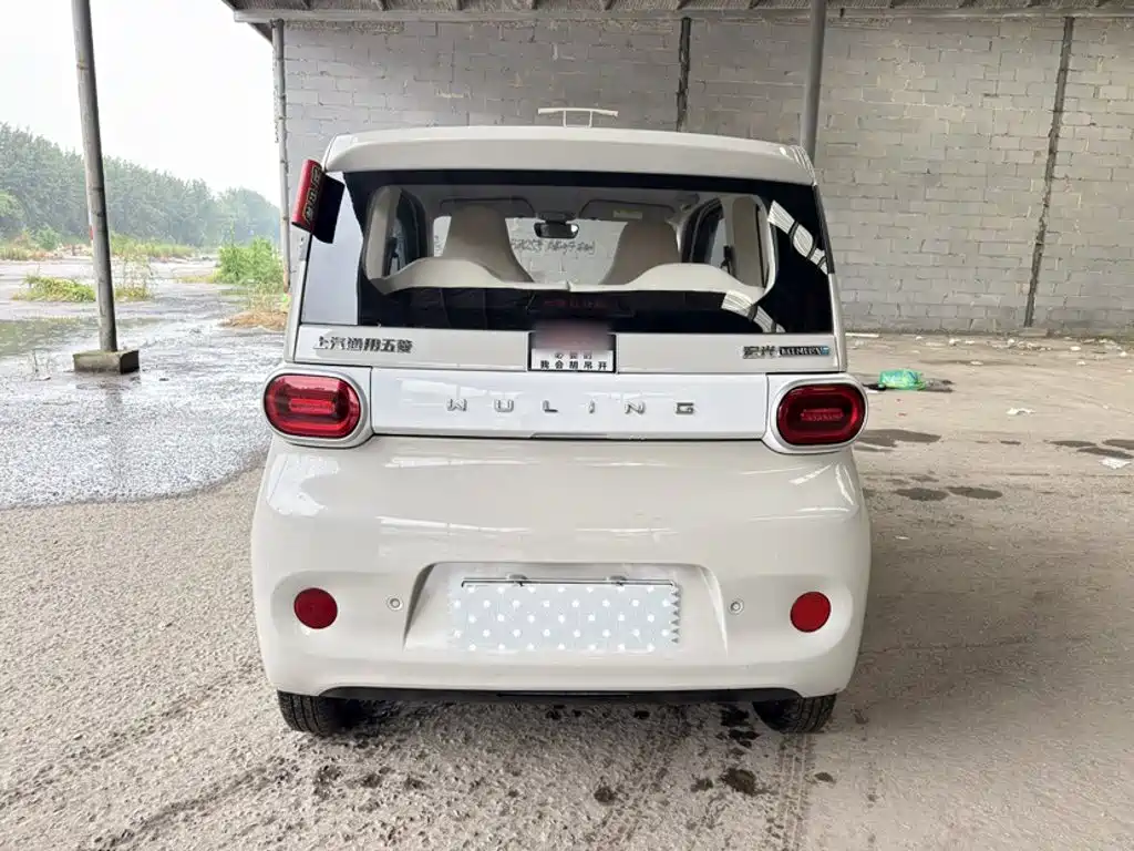 Wuling MINIEV — миниатюра 10