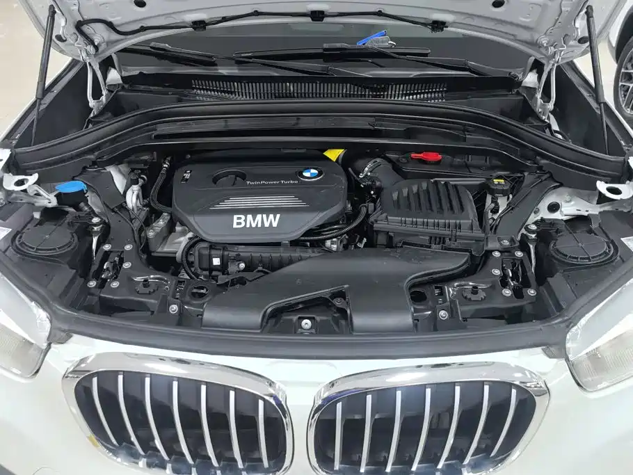 BMW X1 — миниатюра 10