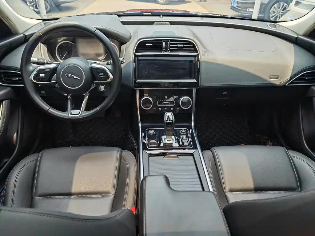 Jaguar XEL 2020 2.0T 200PS S