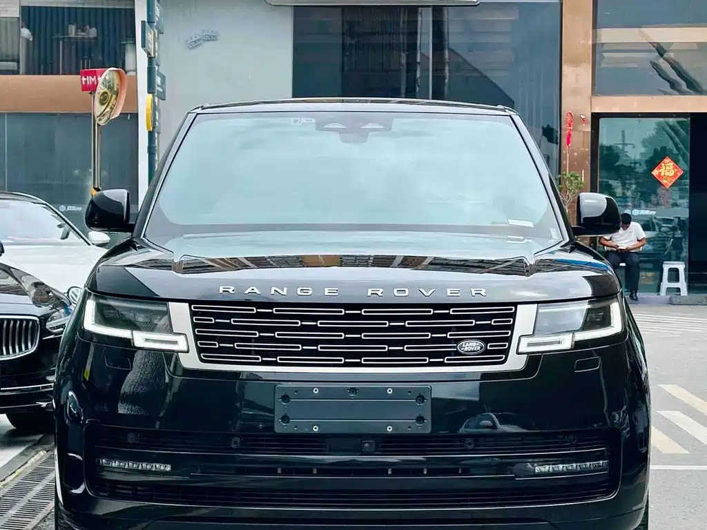 Land Rover Range Rover 2023 3.0 L6 360PS