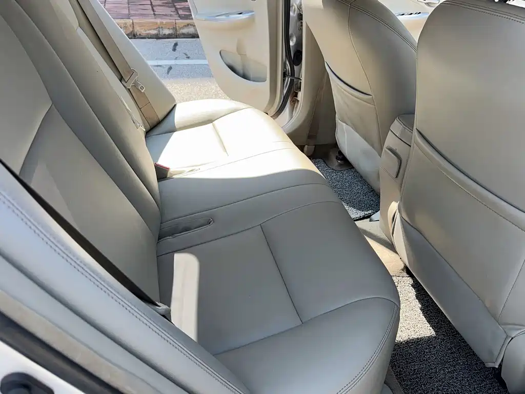 Toyota Corolla — миниатюра 10