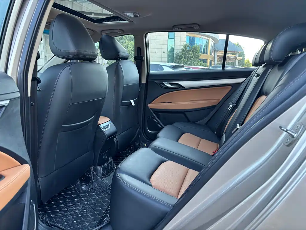 Geely Vision S1 — миниатюра 13