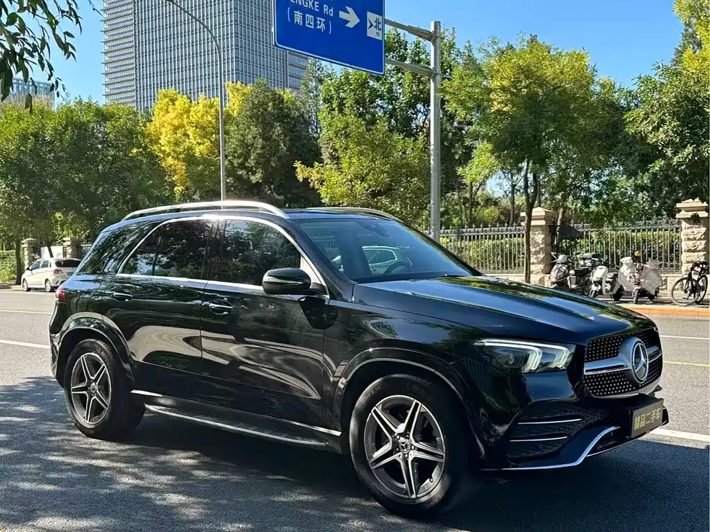 Mercedes-Benz GLE (Import) — миниатюра 11