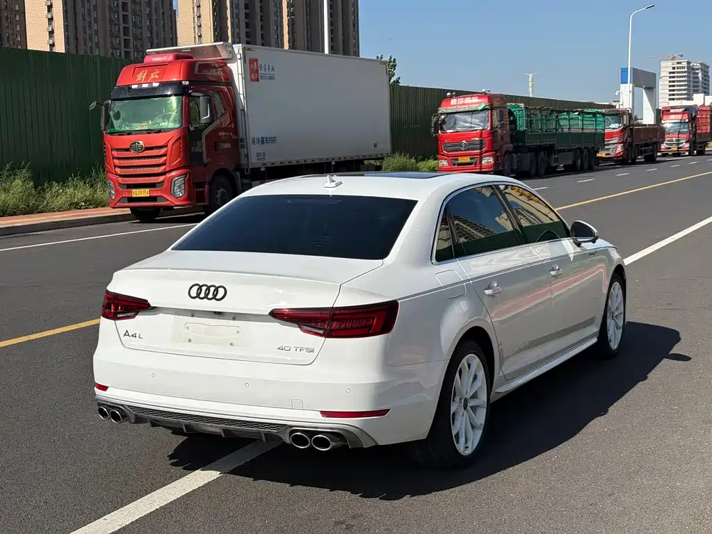 Audi A4L — миниатюра 5