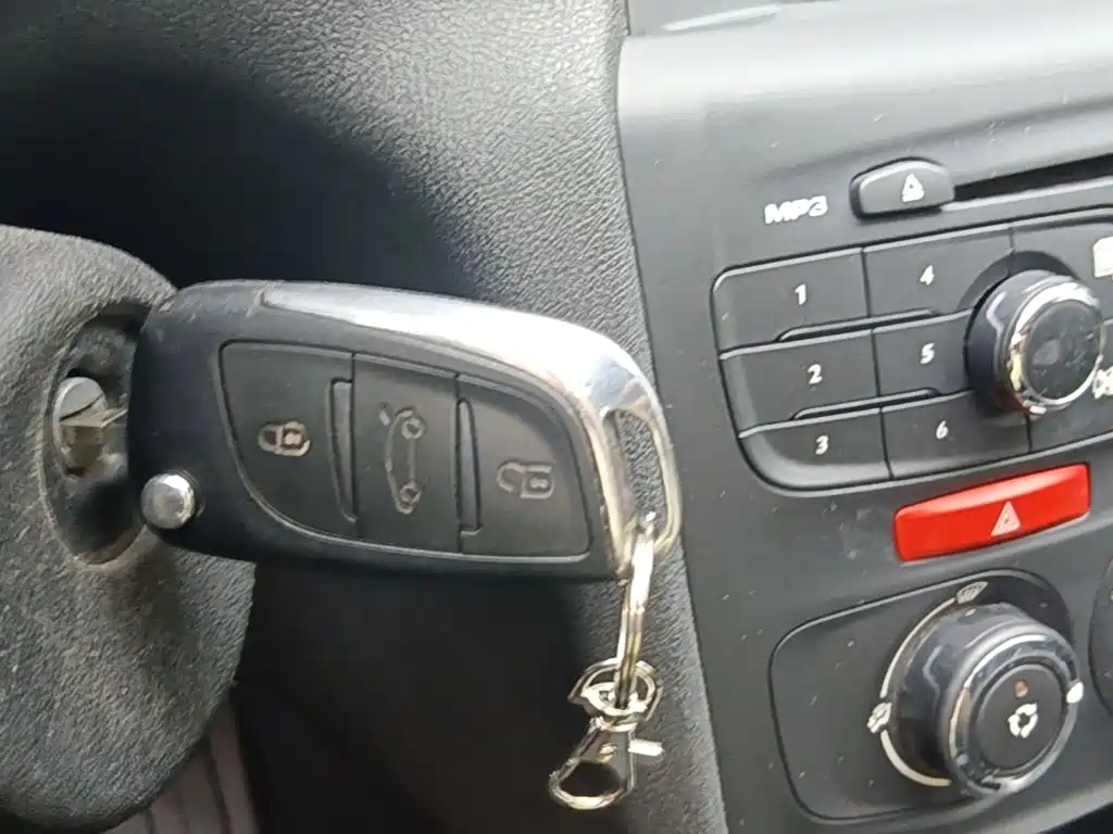 Citroen C4L — миниатюра 9