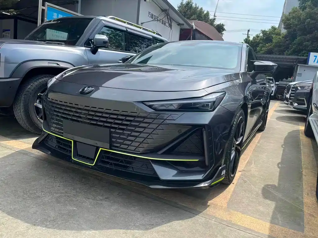 Changan UNI-V 2022