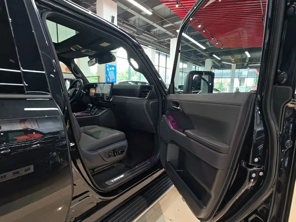 Lexus GX — миниатюра 20