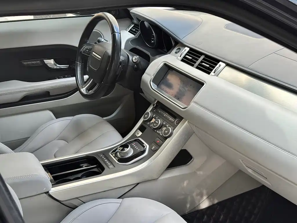 Land Rover Evoque (Import) — миниатюра 13