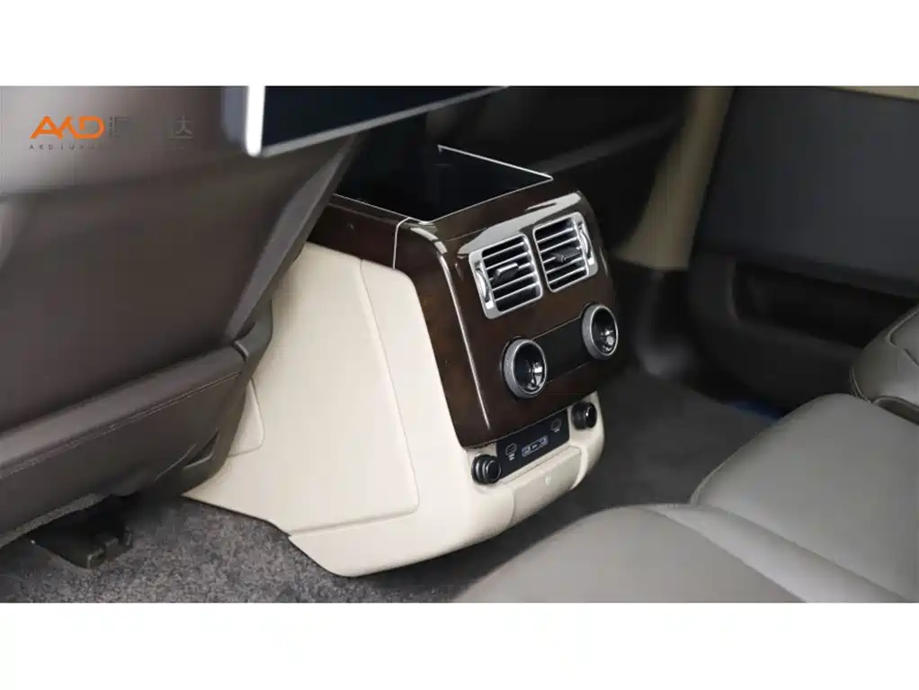 Land Rover Range Rover 2022 3.0 L6 400PS