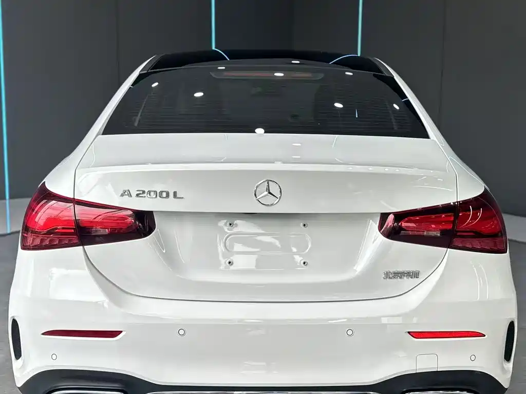 Mercedes-Benz A-Class A 2023 A 200 L Fashion
