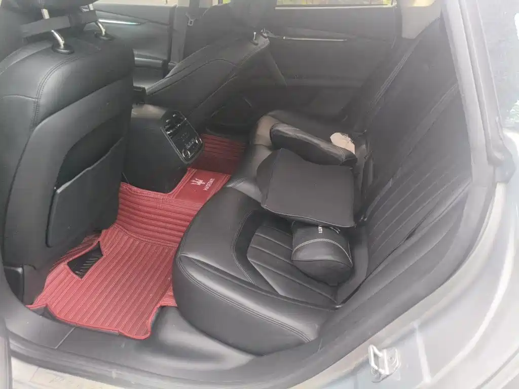 Maserati Quattroporte — миниатюра 18