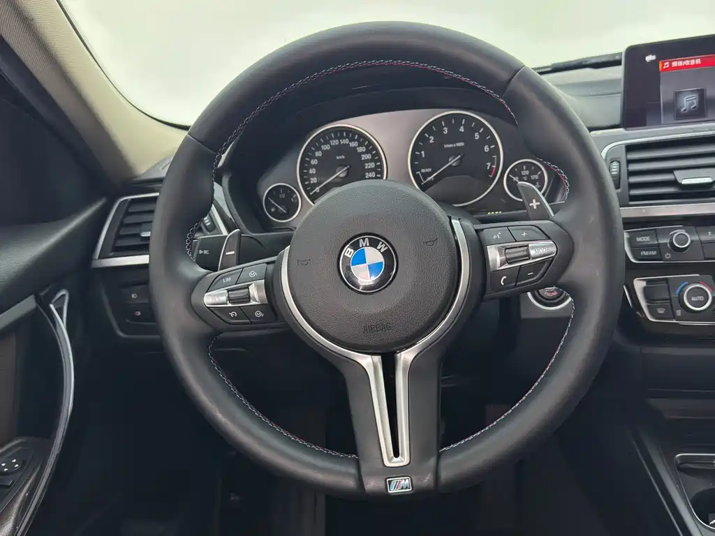 BMW 3 Series — миниатюра 8