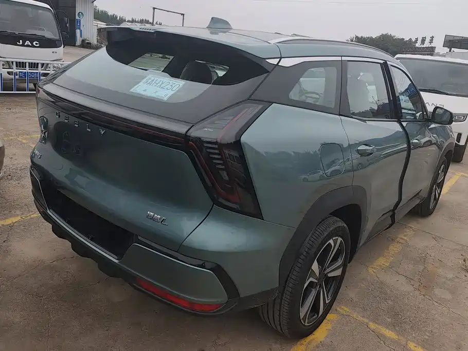 Geely Boyue L — миниатюра 3
