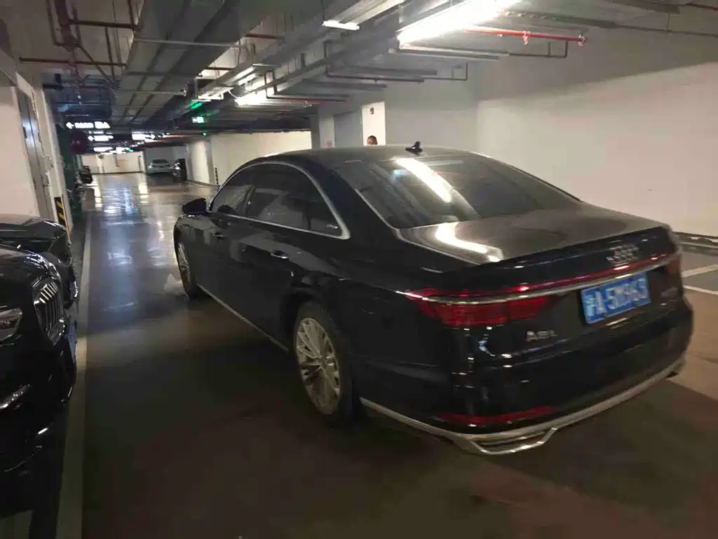Audi A8 — миниатюра 6