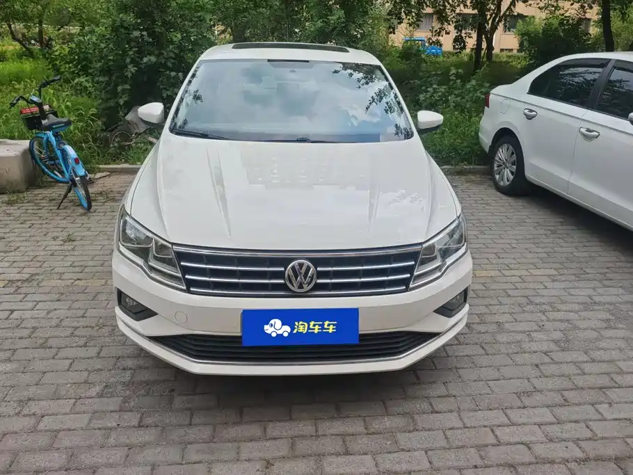 Volkswagen Jetta — миниатюра 2