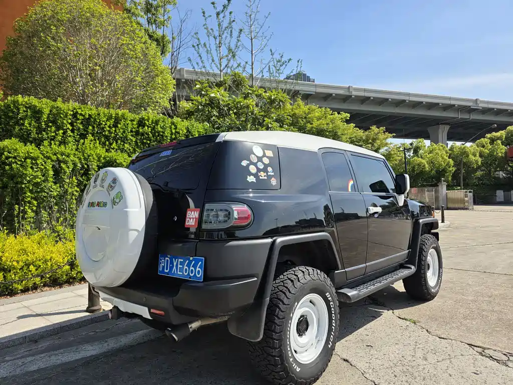 Toyota FJ Cruiser FJ 2011 4.0L