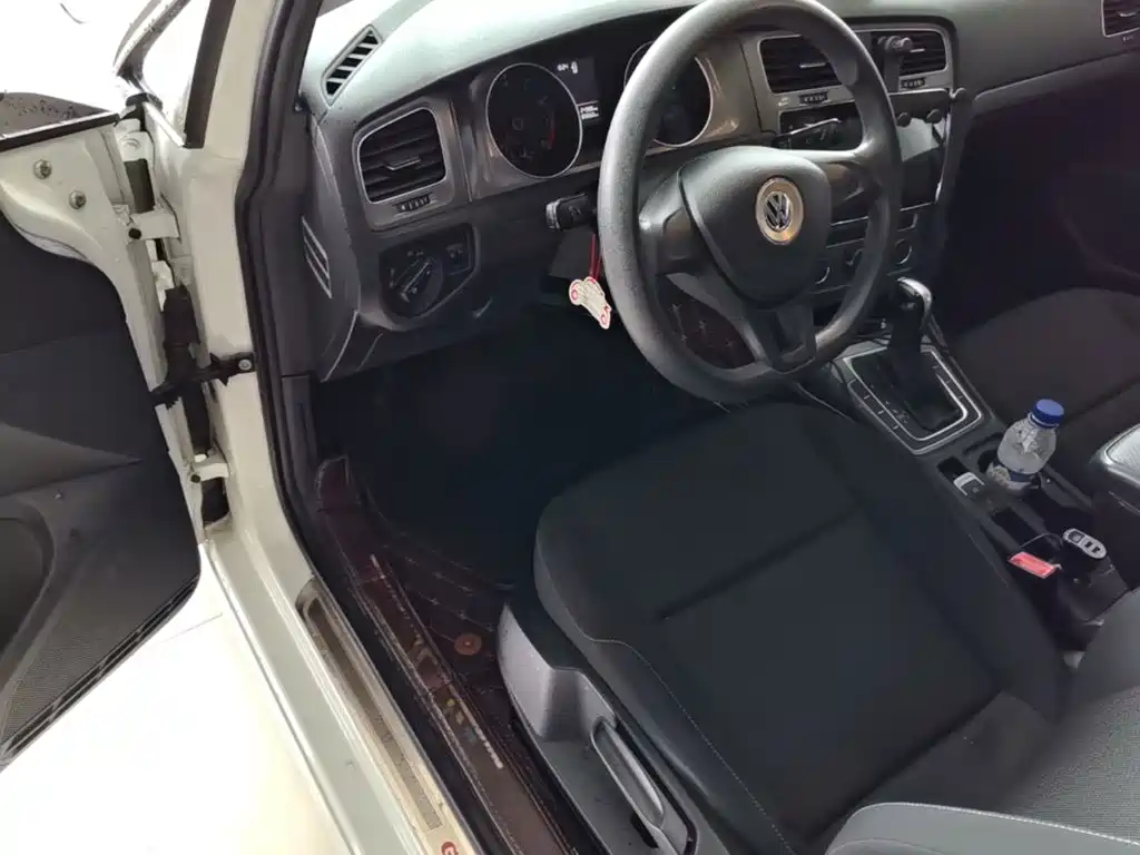 Volkswagen Golf — миниатюра 16