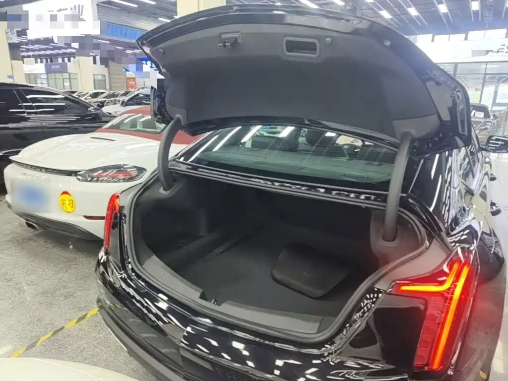 Cadillac CT5 — миниатюра 19