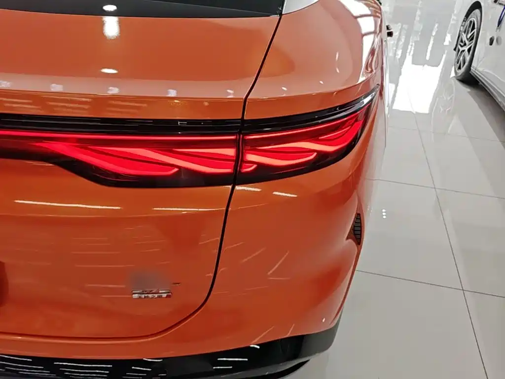 BYD Хань Ли — миниатюра 8