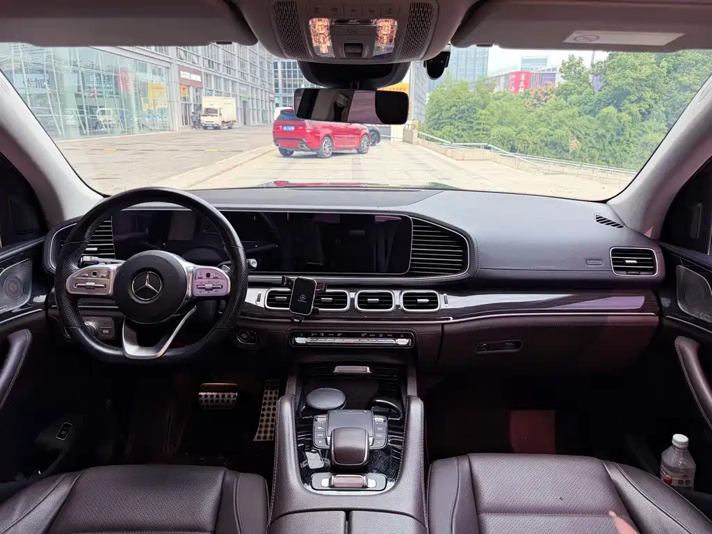 Mercedes-Benz GLS — миниатюра 10