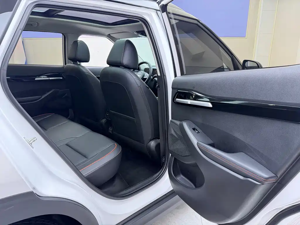 Kia Seltos — миниатюра 20