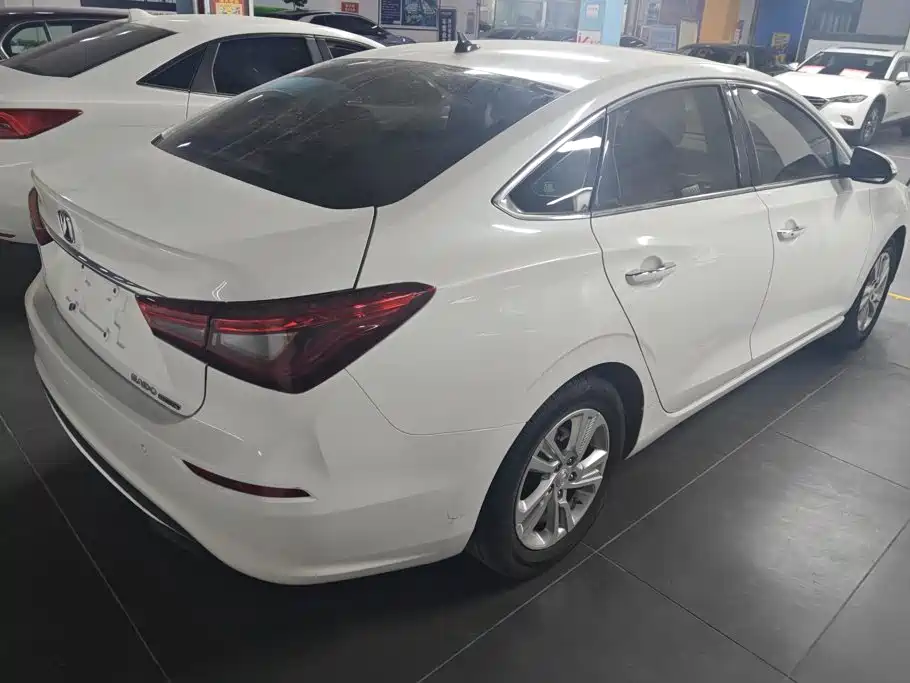Changan Eado — миниатюра 3